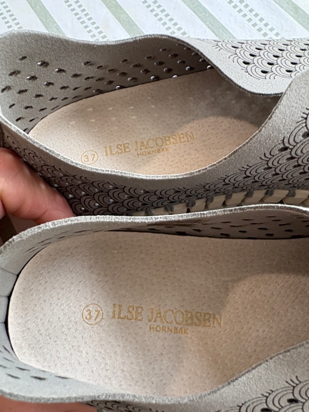 Ilse Jacobsen women’s Light Gray Perforated Slip-On, MOST COMFY SHOES EVER!!! - Picture 6 of 8